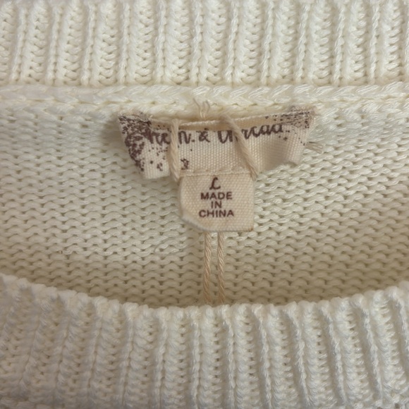 Hem & Thread Colorblock Sweater - Picture 3 of 4